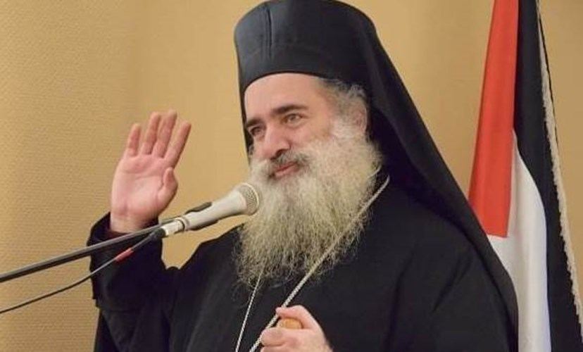 المطران عطا الله حنا يوجّه رسالة شديدة اللهجة إلى نائب الرئيس الأمريكي قبيل زيارته القدس